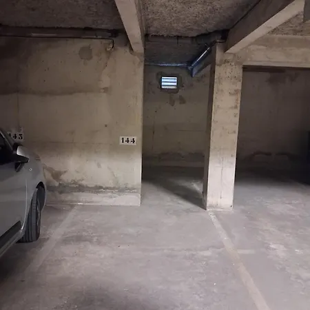Appartement A 500m De La - 5 Pers - Balcon - Parking *